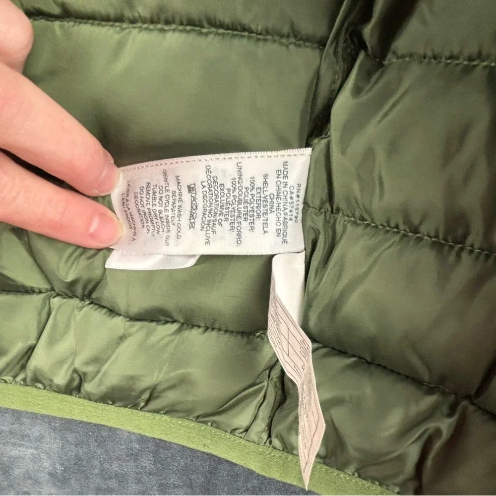 True Religion Olive Puffer Jacket Sz Sm chest measures 41”